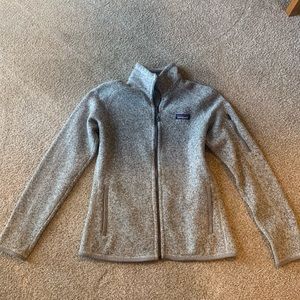 Basically brand new Patagonia pull over size small